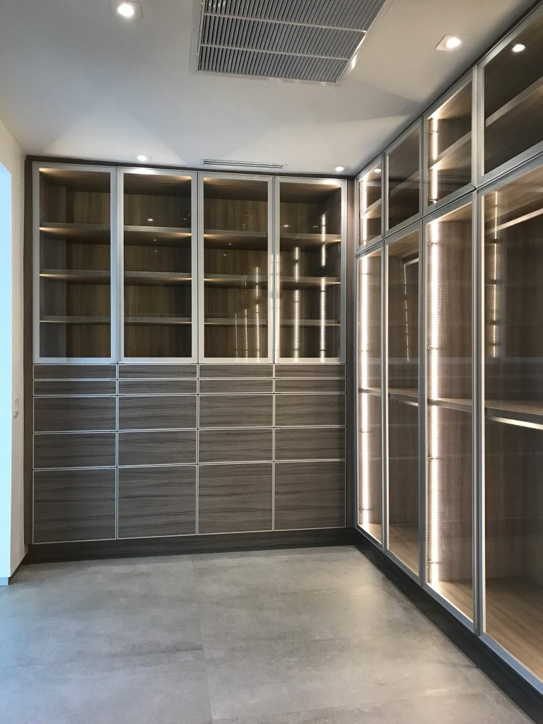 Luxury LED Closet
